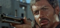 Gian Maria Volonté dans une scène de Pour une poignée de dollars